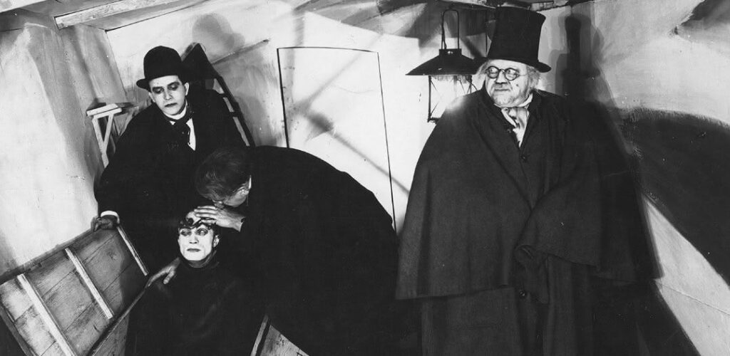 O Gabinete do Dr. Caligari (1920) Direção: Robert Wiene